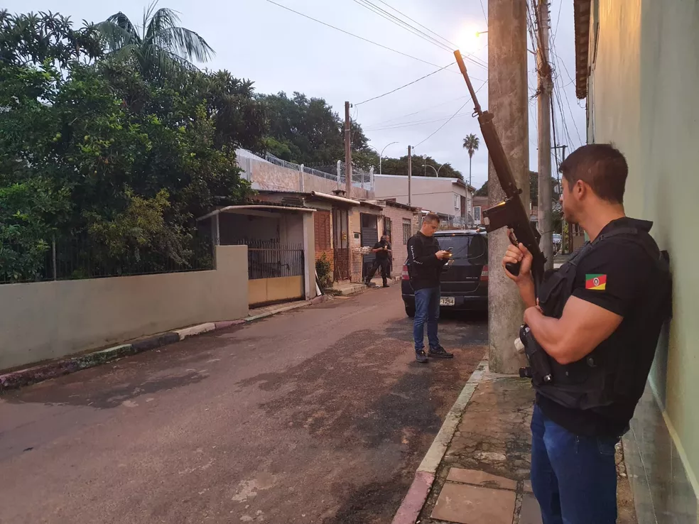 Presos suspeitos de integrar quadrilha especializada em sequestros-relâmpago em Porto Alegre