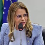 Clarissa Tércio tem projeto aprovado na Câmara para garantir tratamento a autistas em até 60 dias