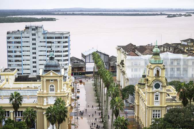 Vereadores debatem proposta para declarar emergência climática mundial em Porto Alegre