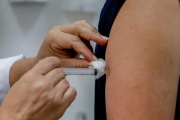 Imunização contra a gripe é oferecida em 16 centros de saúde na capital gaúcha